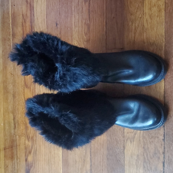 Tory Burch Joni Fur Cuff Moto Boot - Picture 2 of 16